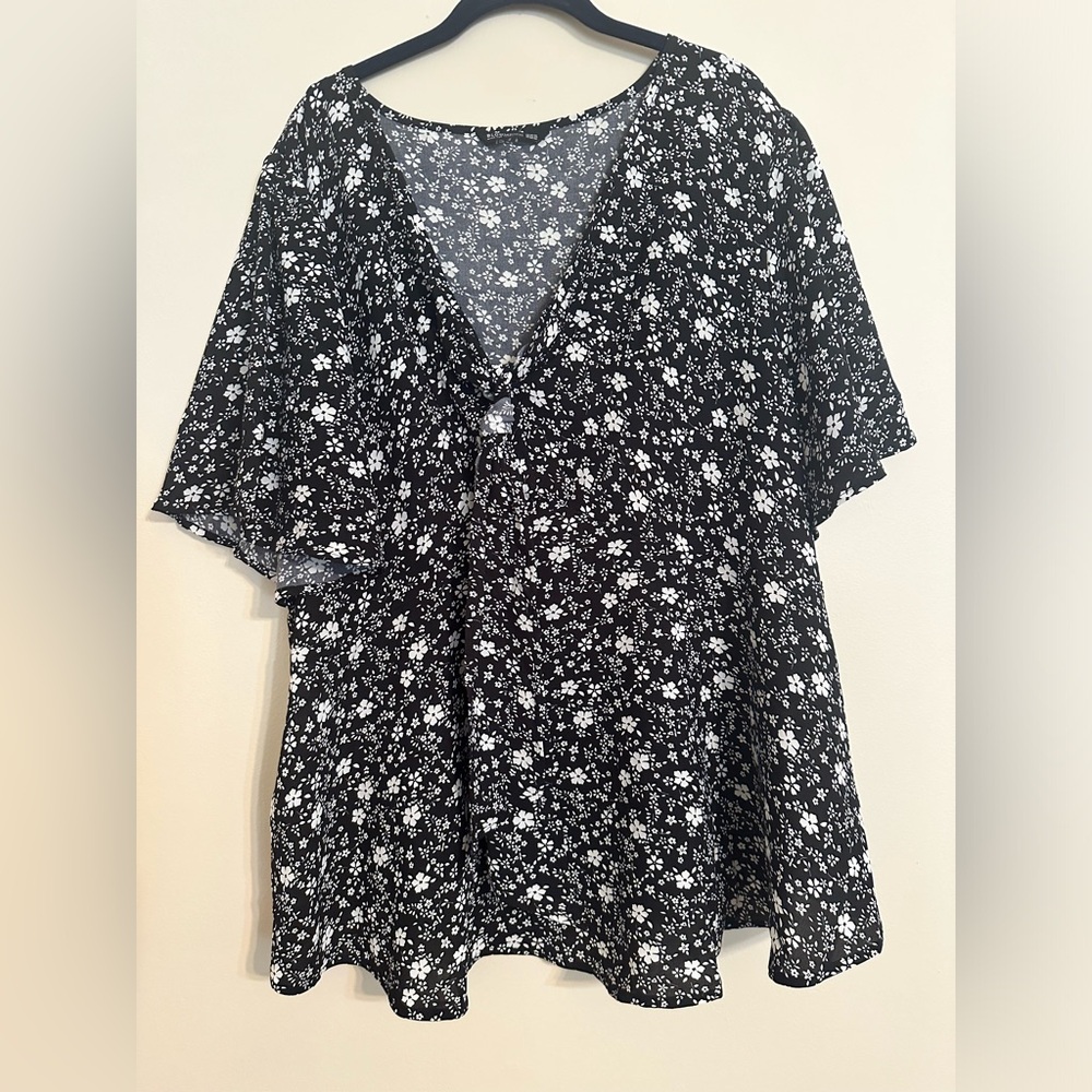 BloomChic blouse size 22/24